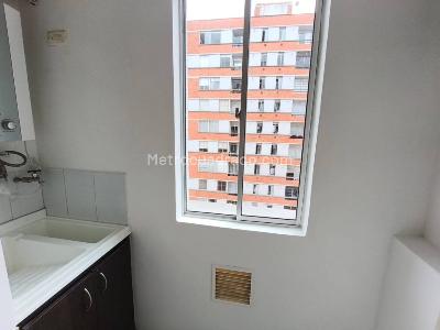 Apartamento de 3 alcobas en venta en Villa Delia Britalia Norte Brital, Bogotá, 66 m² · foto 9 de 20