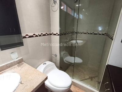Apartamento de 3 alcobas en venta en Villa Delia Britalia Norte Brital, Bogotá, 66 m² · foto 18 de 20