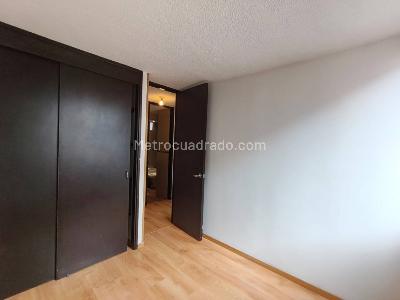 Apartamento de 3 alcobas en venta en Villa Delia Britalia Norte Brital, Bogotá, 66 m² · foto 20 de 20