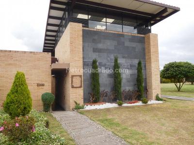 Casa de 4 alcobas en venta en Cajica, Cajicá, 220 m² · foto 2 de 20