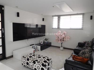 Casa de 4 alcobas en venta en Cajica, Cajicá, 220 m² · foto 10 de 20
