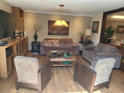 Casa de 3 alcobas en venta en Envigado, Envigado, 220 m² · foto 9 de 20