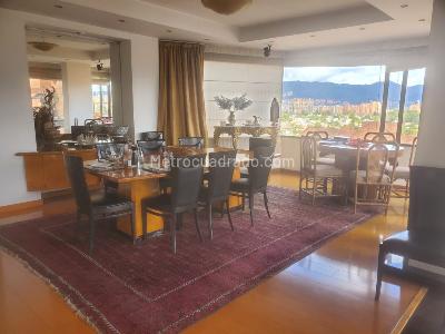 Apartamento de 4 alcobas en venta en Club De Los Lagartos, Bogotá, 348 m² · foto 3 de 15