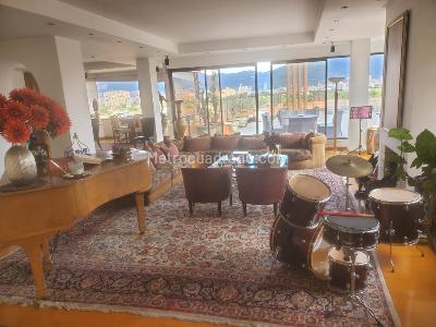 Apartamento de 4 alcobas en venta en Club De Los Lagartos, Bogotá, 348 m² · foto 4 de 15