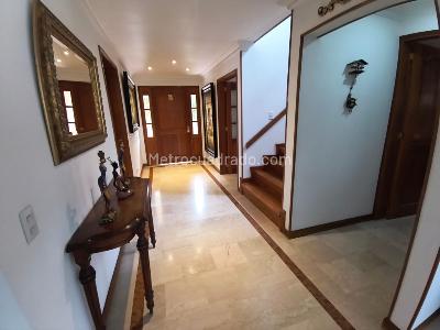 Casa en venta en San Jose De Bavaria, Bogotá · foto 10 de 20