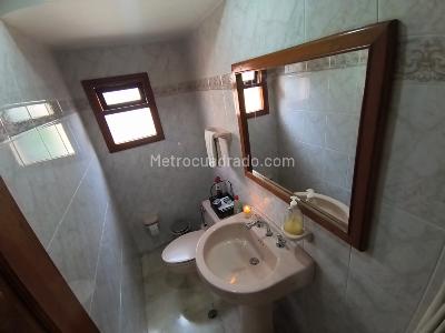 Casa en venta en San Jose De Bavaria, Bogotá · foto 11 de 20