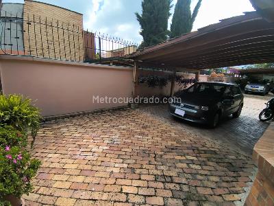 Casa en venta en San Jose De Bavaria, Bogotá · foto 17 de 20