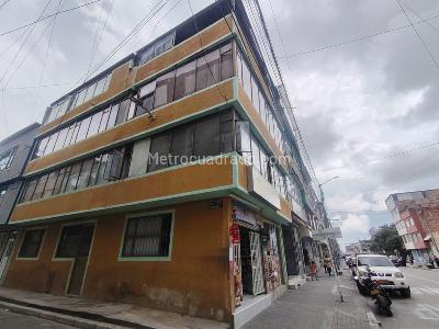 Casa de 5 alcobas en venta en Bosa, Bogotá, 288 m² · foto 3 de 15