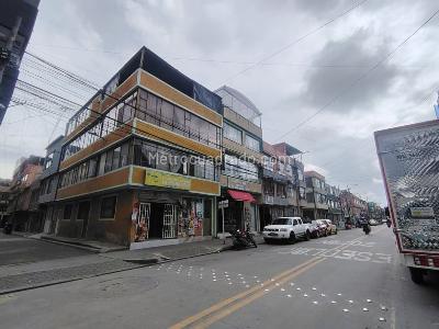 Casa de 5 alcobas en venta en Bosa, Bogotá, 288 m² · foto 5 de 15