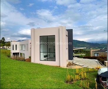 Casa en venta en Altos De Yerbabuena, Chía · foto 8 de 13