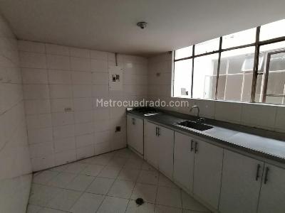 Apartamento en arriendo en Ciudad Berna, Bogotá · foto 8 de 20