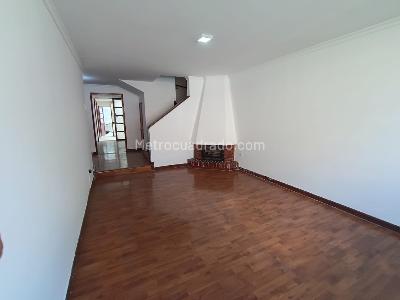 Casa de 5 alcobas en venta en Cedro Golf, Bogotá, 199 m² · foto 6 de 20