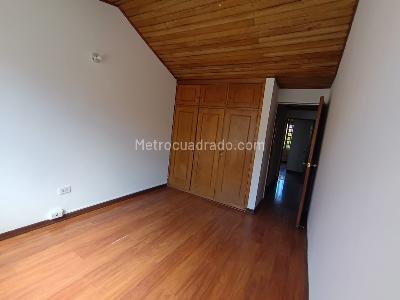 Casa de 5 alcobas en venta en Cedro Golf, Bogotá, 199 m² · foto 19 de 20