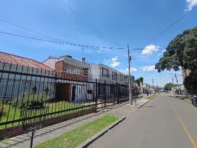 Casa de 4 alcobas en venta en Normandia, Bogotá, 240 m² · foto 2 de 20