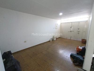 Casa de 4 alcobas en venta en Normandia, Bogotá, 240 m² · foto 9 de 20
