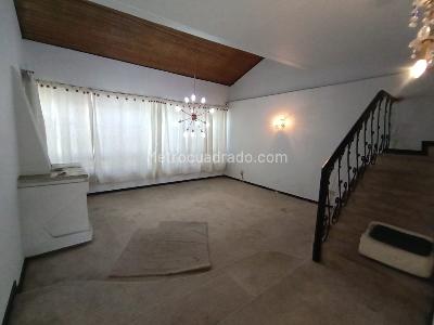 Casa de 4 alcobas en venta en Normandia, Bogotá, 240 m² · foto 10 de 20