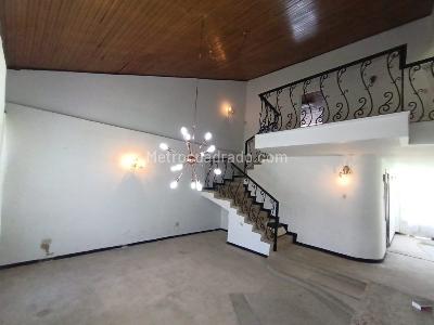 Casa de 4 alcobas en venta en Normandia, Bogotá, 240 m² · foto 14 de 20