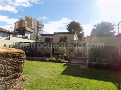 Casa de 5 alcobas en venta en Calleja Alta, Bogotá, 525 m² · foto 19 de 20