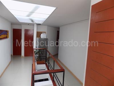 Casa de 5 alcobas en venta en Chapinero, Bogotá, 820 m² · foto 3 de 20