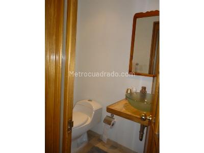 Apartamento de 3 alcobas en venta en Santa Barbara, Bogotá, 180 m² · foto 13 de 20