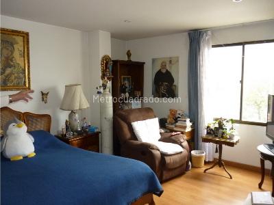 Apartamento de 3 alcobas en venta en Santa Barbara, Bogotá, 180 m² · foto 14 de 20