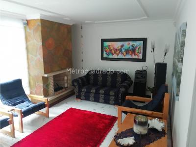Casa de 3 alcobas en venta en Del Monte, Bogotá, 138 m² · foto 2 de 20