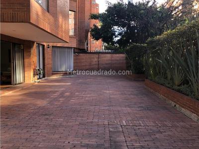 Apartamento de 4 alcobas en venta en La Carolina, Bogotá, 220 m² · foto 19 de 20