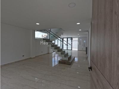 Casa de 5 alcobas en venta en Cali, Cali, 323 m² · foto 5 de 20