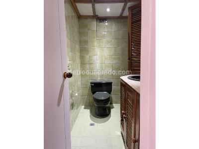 Apartamento de 3 alcobas en venta en Chico, Bogotá, 213 m² · foto 19 de 20