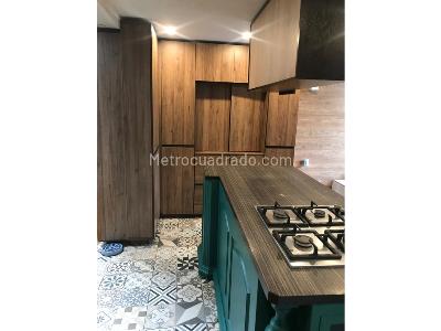 Casa de 5 alcobas en venta en Niza, Bogotá, 521 m² · foto 5 de 20
