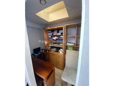 Casa de 5 alcobas en venta en Niza, Bogotá, 521 m² · foto 8 de 20
