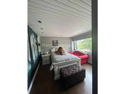 Casa de 5 alcobas en venta en Niza, Bogotá, 521 m² · foto 11 de 20
