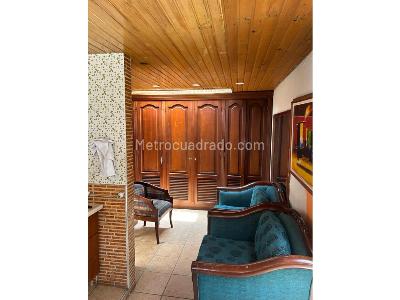 Casa de 5 alcobas en venta en Niza, Bogotá, 521 m² · foto 16 de 20