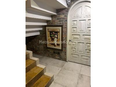 Casa de 5 alcobas en venta en Niza, Bogotá, 521 m² · foto 18 de 20