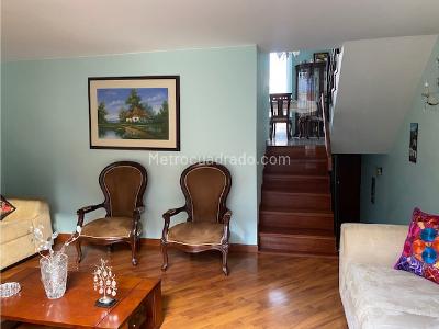 Casa de 4 alcobas en venta en Del Monte, Bogotá, 169 m² · foto 9 de 20