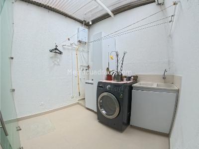Casa de 3 alcobas en venta en Santa Barbara Central, Bogotá, 370 m² · foto 10 de 20