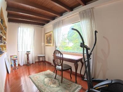Casa de 3 alcobas en venta en Santa Barbara Central, Bogotá, 370 m² · foto 13 de 20