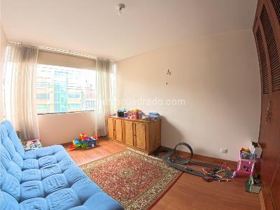 Casa de 3 alcobas en venta en Santa Barbara Central, Bogotá, 370 m² · foto 16 de 20