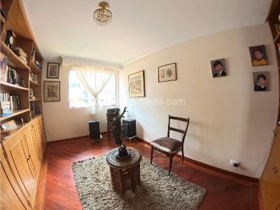 Casa de 3 alcobas en venta en Santa Barbara Central, Bogotá, 370 m² · foto 18 de 20
