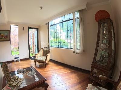 Casa de 3 alcobas en venta en Santa Barbara Central, Bogotá, 370 m² · foto 6 de 20