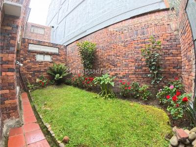 Casa de 3 alcobas en venta en Santa Barbara Central, Bogotá, 370 m² · foto 7 de 20