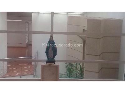 Casa de 5 alcobas en venta en Chico Norte, Bogotá, 860 m² · foto 9 de 20