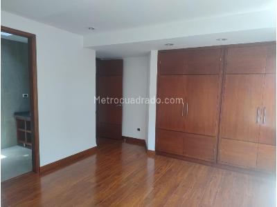 Apartamento de 5 alcobas en arriendo en Santa Barbara Occidental, Bogotá, 340 m² · foto 10 de 20