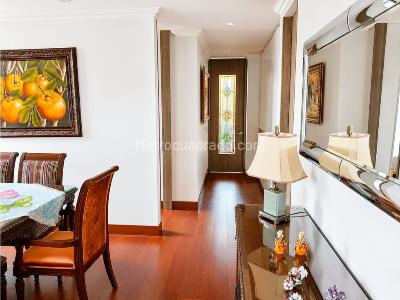 Apartamento de 2 alcobas en venta en Bella Suiza, Bogotá, 118 m² · foto 8 de 12
