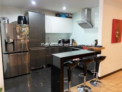 Apartamento de 3 alcobas en venta en Santa Barbara, Bogotá, 127 m² · foto 7 de 19