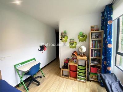 Apartamento de 3 alcobas en venta en Santa Barbara, Bogotá, 127 m² · foto 16 de 19