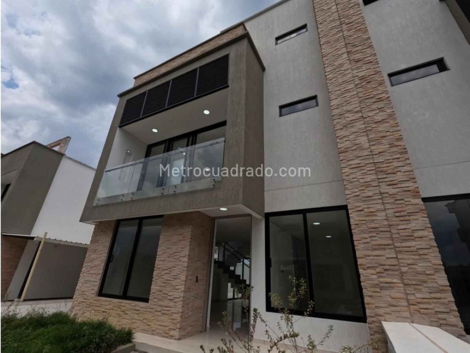 Casa de 5 habitaciones en venta en Cali, Cali — imagen 1 de 20
