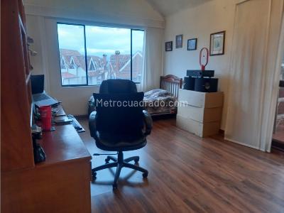 Casa de 4 alcobas en venta en San Jose De Bavaria, Bogotá, 830 m² · foto 15 de 20