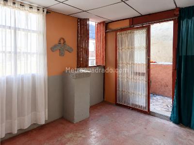Casa de 5 alcobas en venta en Ciudad Jardin Norte, Bogotá, 255 m² · foto 5 de 11