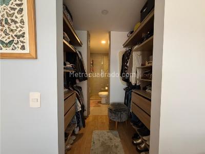 Apartamento en venta en Santa Barbara Oriental, Bogotá · foto 9 de 20